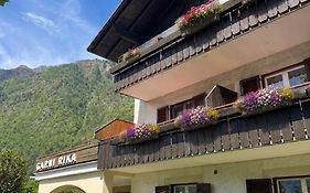 Garni Rika